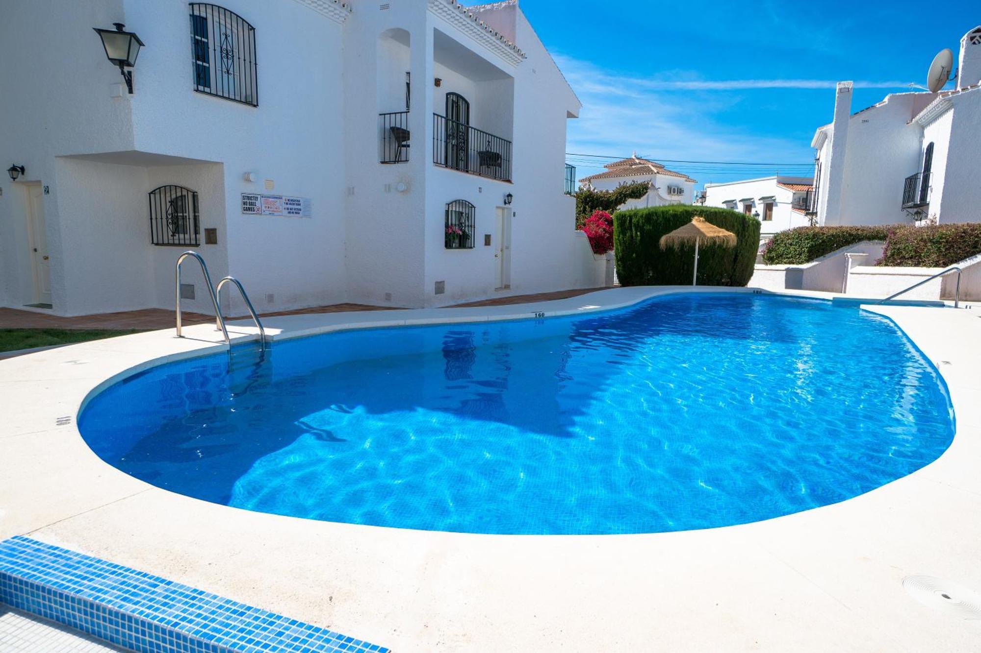 Pinos 20 Menyber Villa Nerja Eksteriør billede