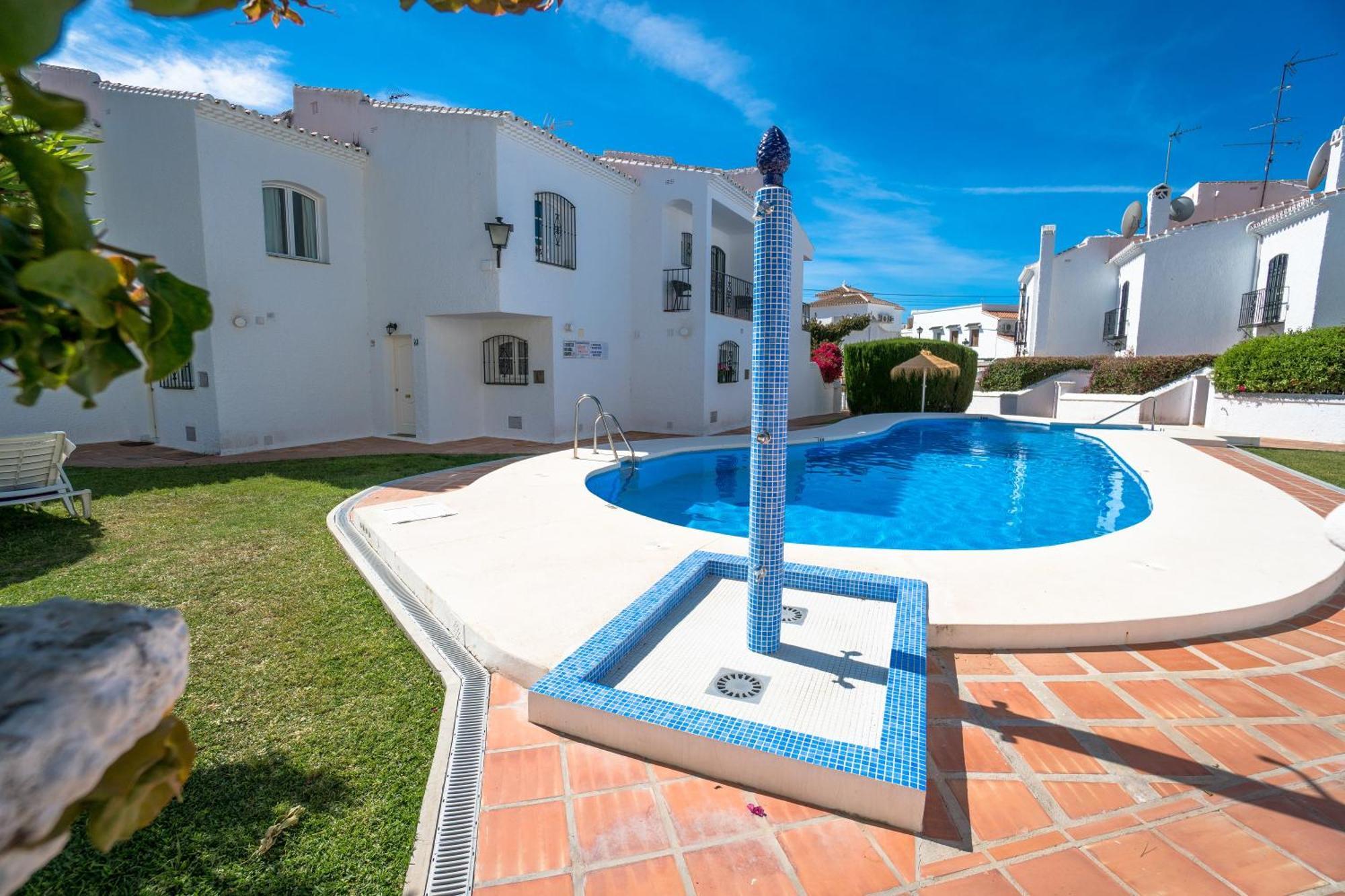 Pinos 20 Menyber Villa Nerja Eksteriør billede