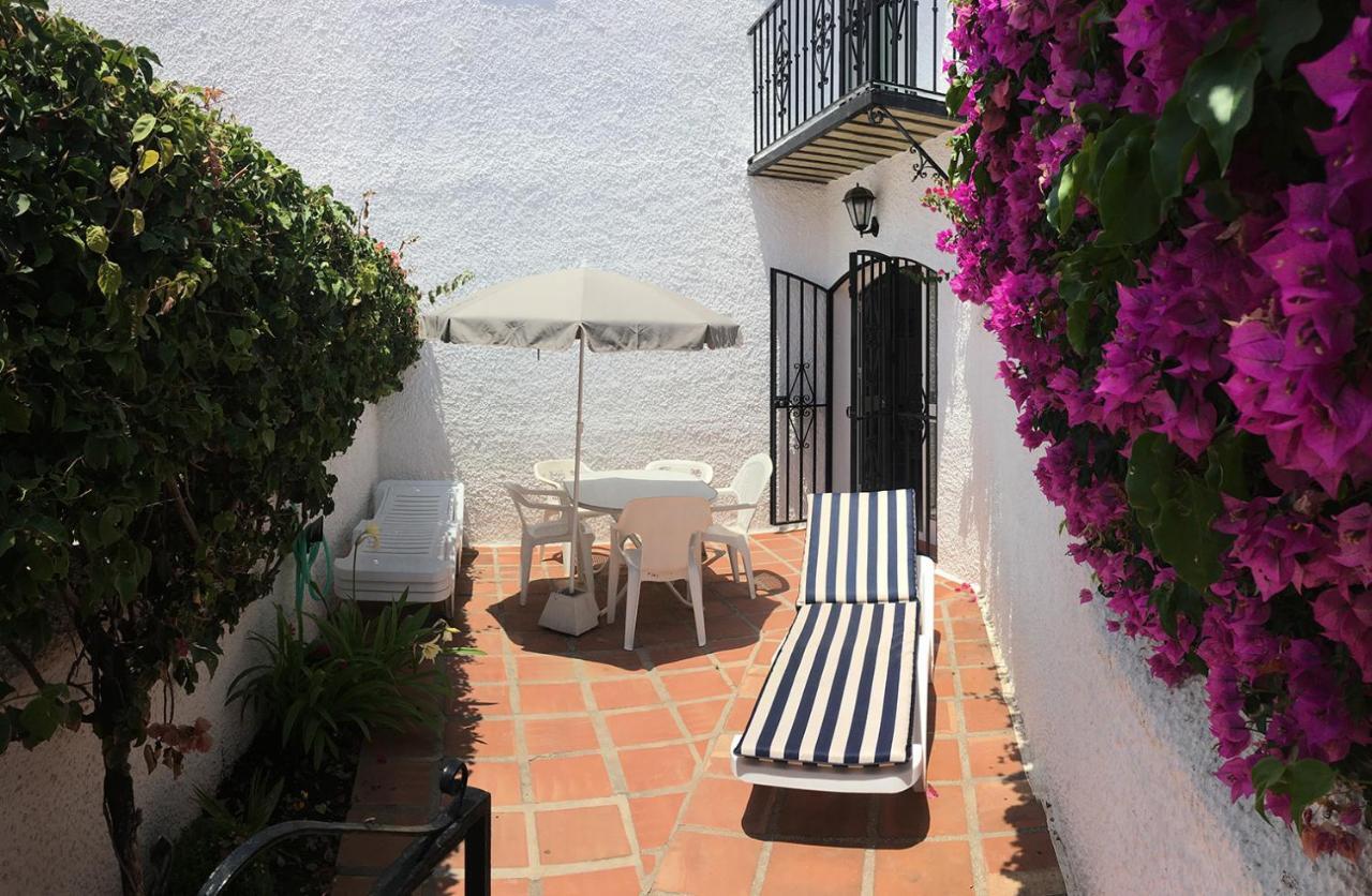 Pinos 20 Menyber Villa Nerja Eksteriør billede